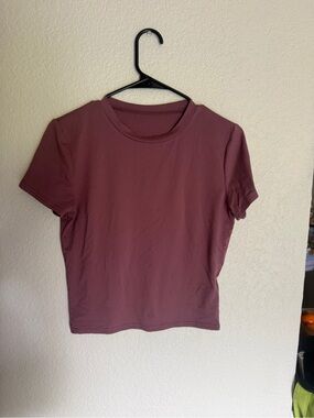 Women's Crewneck Short Sleeve Top - Mauve